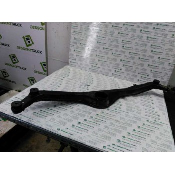 PUENTE DELANTERO SE SUJETA EL RADADOR ENB ELLA 