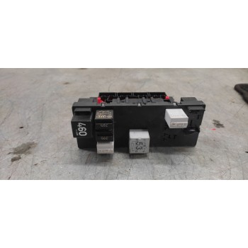 Recambio de caja reles / fusibles para audi a3 (8p) 1.6 ambiente referencia OEM IAM 8p0907279a  