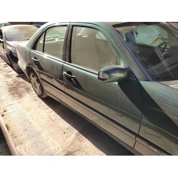 mercedes-benz clase e (w210) berlina diesel del año 2001