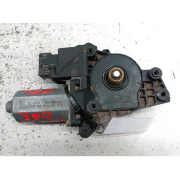 MOTOR ELEVALUNAS DELANTERO DERECHO 194543103 05071300 0130821675 - BOSCH