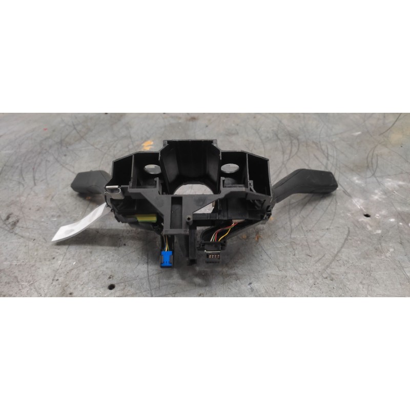 Recambio de mando multifuncion para audi a3 (8p) 1.6 ambiente referencia OEM IAM 1K0953513 1K0953503E 1K0953519 - Negro 2