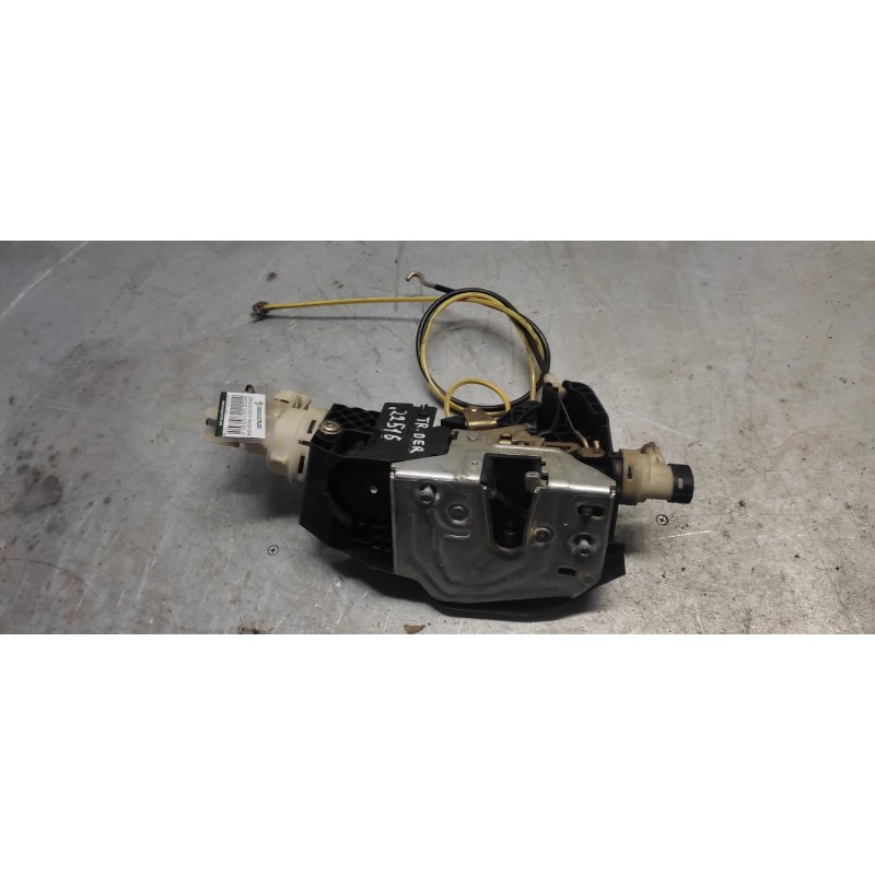 Recambio de cerradura puerta trasera derecha para mercedes-benz clase s (w220) berlina 320 (220.065) referencia OEM IAM 22073002