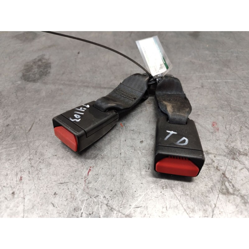 Recambio de enganche cinturon trasero central para dacia sandero ii (b8_) tce 90 (b8m1, b8ma) referencia OEM IAM 878168063r  