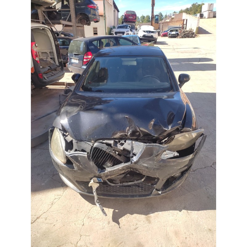 SEAT LEON (1P1)