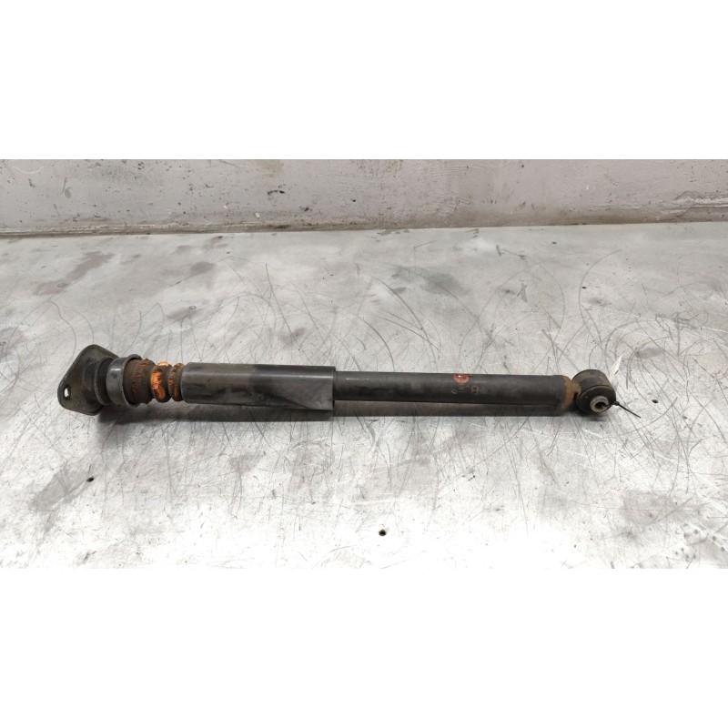Recambio de amortiguador trasero derecho para hyundai accent (mc) gl referencia OEM IAM 553101E200  