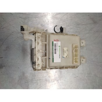 CAJA RELES / FUSIBLES 8273042020 