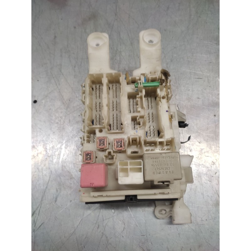 Recambio de caja reles / fusibles para toyota rav 4 (a3) luna referencia OEM IAM 8273042020 - Plata 2