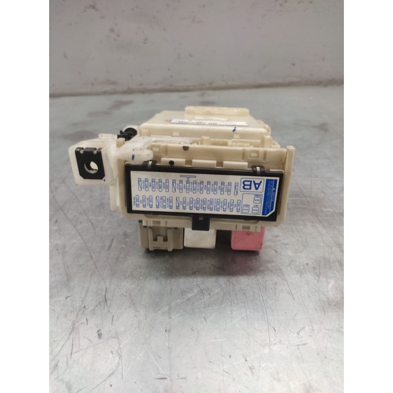 Recambio de caja reles / fusibles para toyota rav 4 (a3) luna referencia OEM IAM 8273042020 - Plata 3