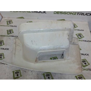 Recambio de peldaño derecho para daf trucks xf 105 fa 105.460 (462cv) referencia OEM IAM 1297700  