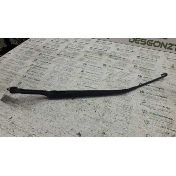 BRAZO LIMPIA DELANTERO DERECHO 