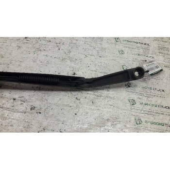 Recambio de brazo limpia delantero derecho para hyundai accent (lc) gl 5p referencia OEM IAM   