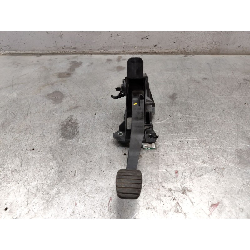 Recambio de pedal embrague para dacia sandero ii (b8_) tce 90 (b8m1, b8ma) referencia OEM IAM 8201298896  