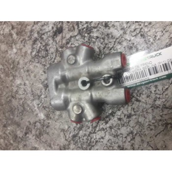 Recambio de repartidor de freno para nissan primera berlina (p11) gx referencia OEM IAM 2J003  