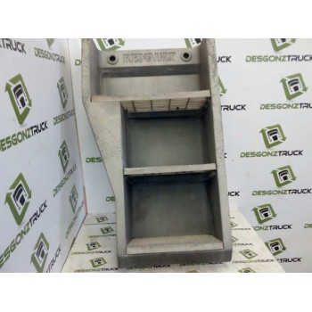 Recambio de peldaño derecho para renault trucks magnum ae 430.18 (430cv) referencia OEM IAM   