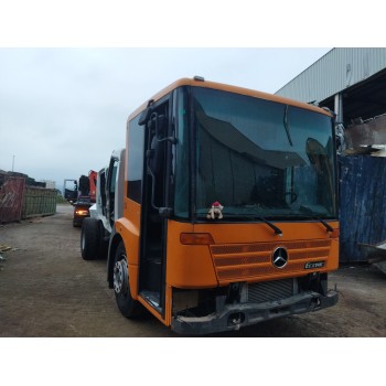 mercedes-benz atego 6-cil.4x2/bm 970,2,4-6 del año 2003