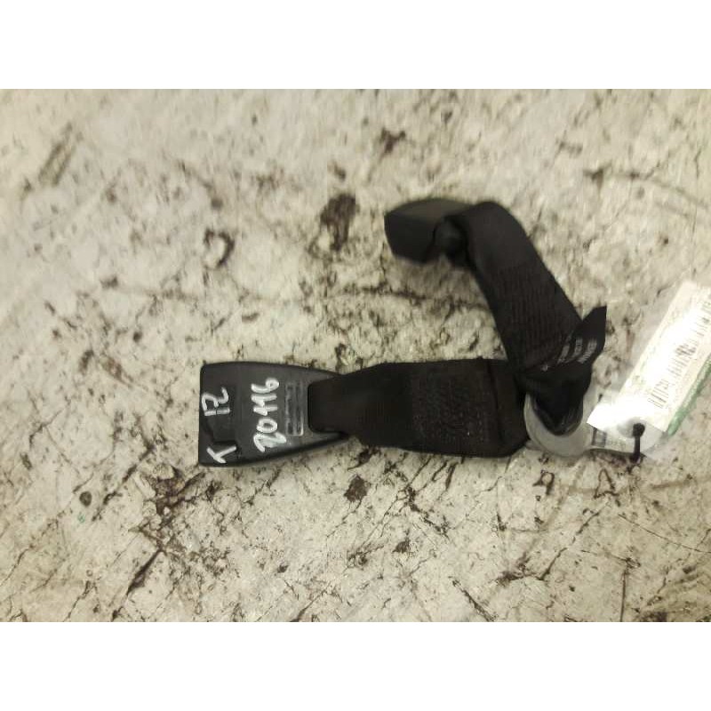 Recambio de enganche de cinturon trasero izquierdo para bmw serie 3 berlina (e46) 320d referencia OEM IAM 822603917054  