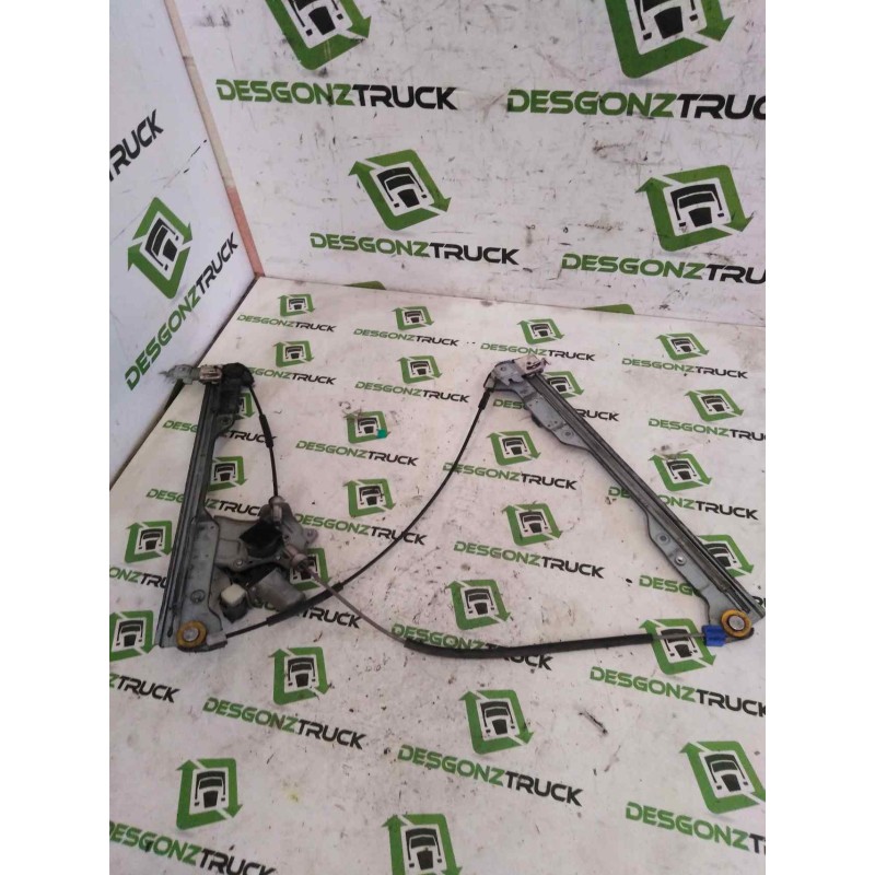 Recambio de elevalunas delantero derecho para renault maxity fg 150.35/45 referencia OEM IAM - Blanco 4