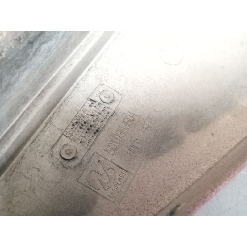 Recambio de moldura trasera cabina para renault midlum 6.2 diesel referencia OEM IAM 5010353504 IZQUIERDA 5010544670 - Rojo 2