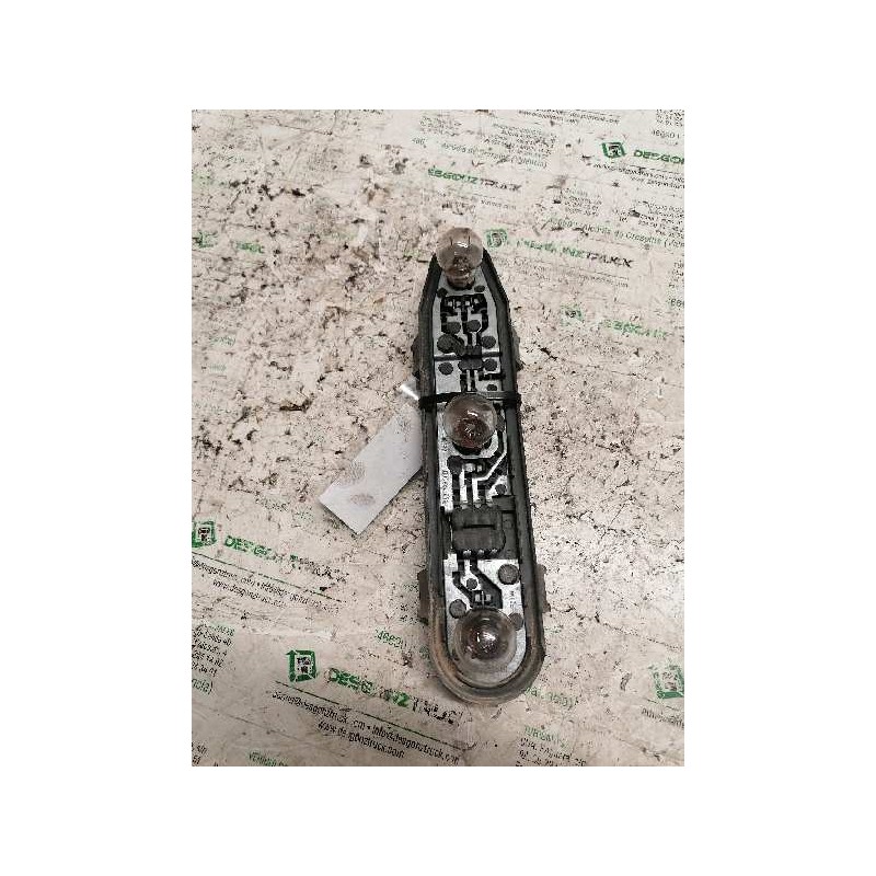 Recambio de portalamparas para nissan vanette cargo 2.3 diesel referencia OEM IAM  6 PINS PILOTO TRASERO DERECHO