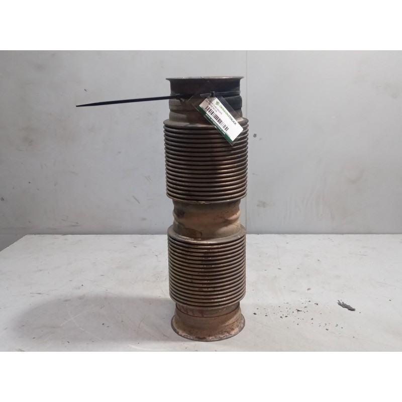Recambio de flector tubo escape para daf serie xf106 referencia OEM IAM 1954914  