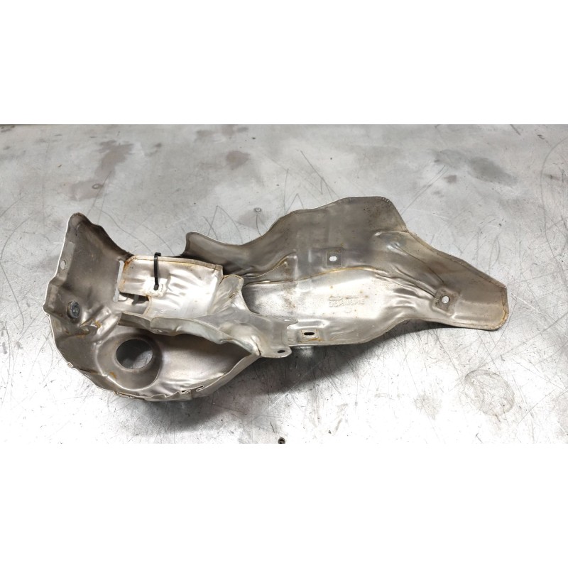 Recambio de embellecedor para ford ecosport 1.0 ecoboost referencia OEM IAM CM519N454AE - Negro 2