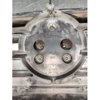 Recambio de rejilla paragolpes central para fiat ducato furgoneta (244_) 2.8 td referencia OEM IAM LS132915801  