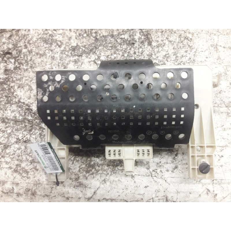 Recambio de caja reles / fusibles para ford focus sportbreak (cap) ghia referencia OEM IAM 97RA000001 97RA012018 6M5T14014LHB 2