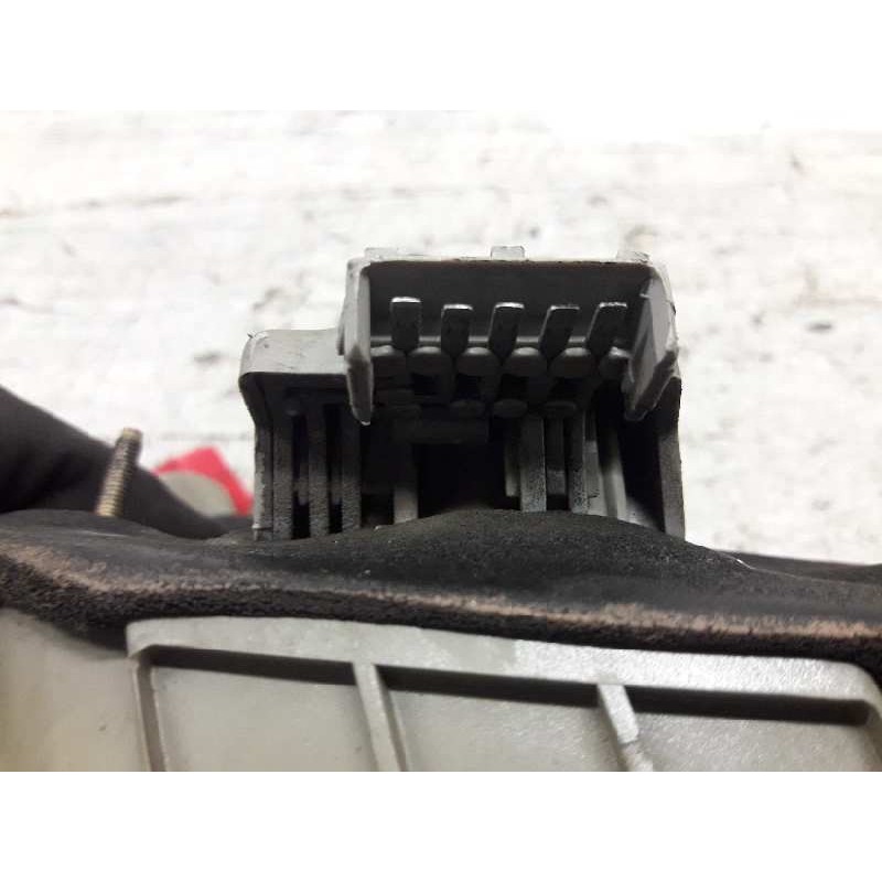 Recambio de piloto trasero derecho para ford fiesta berl./courier surf referencia OEM IAM - Blanco 3
