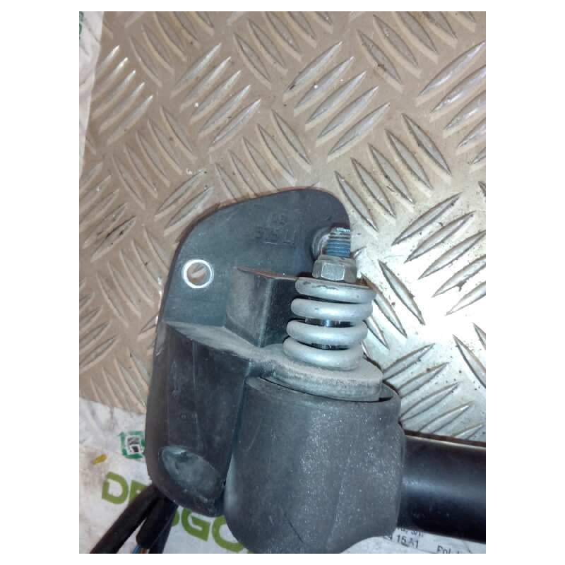 Recambio de brazo retrovisor izquierdo para mercedes-benz axor 2-ejes 18 ton 2004  1843 4x2 om 457 la l (largo) referencia OEM I 3