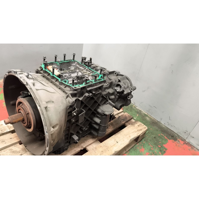 Recambio de caja cambios para renault magnum ab 2005 12.8 diesel referencia OEM IAM AT2412C 3190493 20071540086