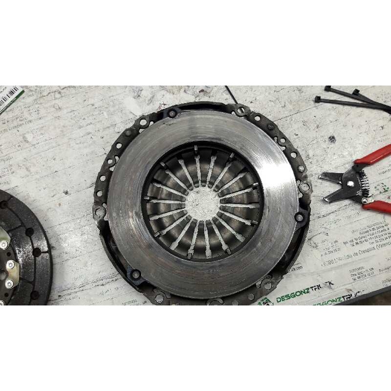 Recambio de kit embrague para opel astra h berlina referencia OEM IAM 3