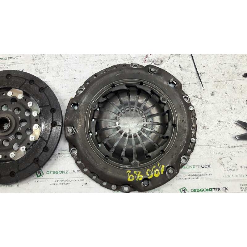 Recambio de kit embrague para opel astra h berlina referencia OEM IAM 4