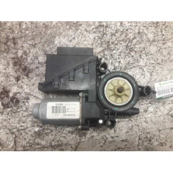 MOTOR ELEVALUNAS DELANTERO DERECHO 6Q1959802A 400755 26 PINS