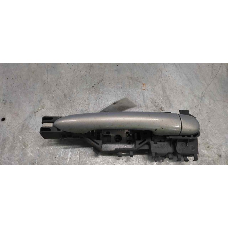 Recambio de maneta exterior trasera derecha para renault megane ii classic berlina confort authentique referencia OEM IAM 820002 - Gris