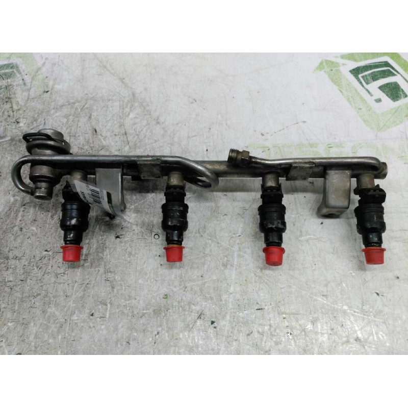 Recambio de rampa inyectora para audi a4 avant (b5) 1.8 referencia OEM IAM 058133681 2