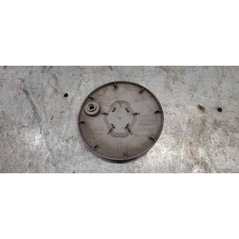 Recambio de tapacubos para renault scenic ii 1.9 dci diesel referencia OEM IAM 8200134774 2