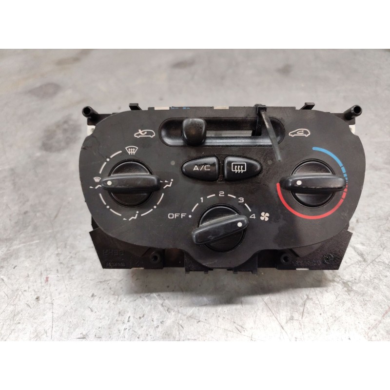 Recambio de mando calefaccion / aire acondicionado para peugeot 206 berlina xt referencia OEM IAM 64138  