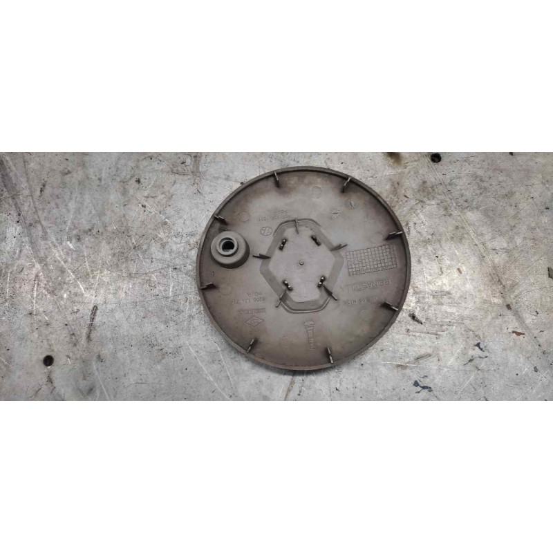 Recambio de tapacubos para renault scenic ii 1.9 dci diesel referencia OEM IAM 8200134774 2