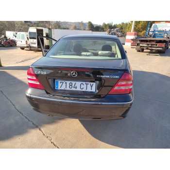 mercedes-benz clase c (w203) berlina del año 2004