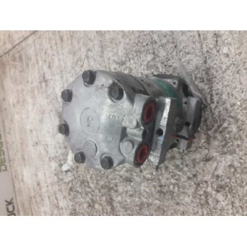 Recambio de compresor aire acondicionado para renault twingo (co6) 1.2 (c066/67/68) referencia OEM IAM 7700860997C 6711201404 