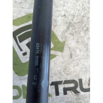 Recambio de bombin calandra para nissan trucks atleon 120 referencia OEM IAM 654709X000  