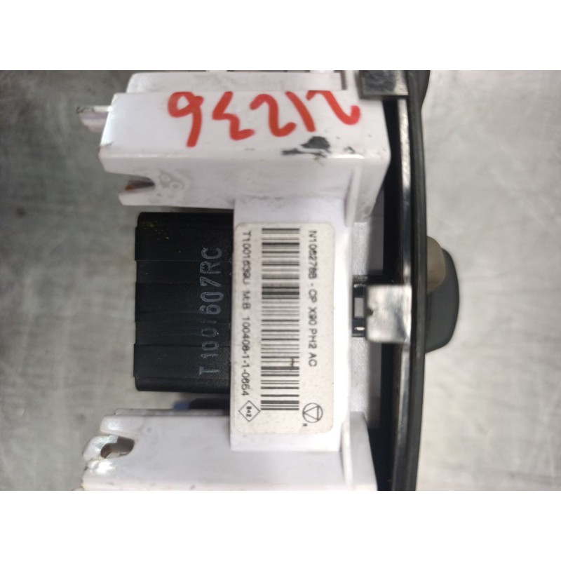 Recambio de mando calefaccion / aire acondicionado para dacia duster ambiance 4x2 referencia OEM IAM 1001639 - Gris 2