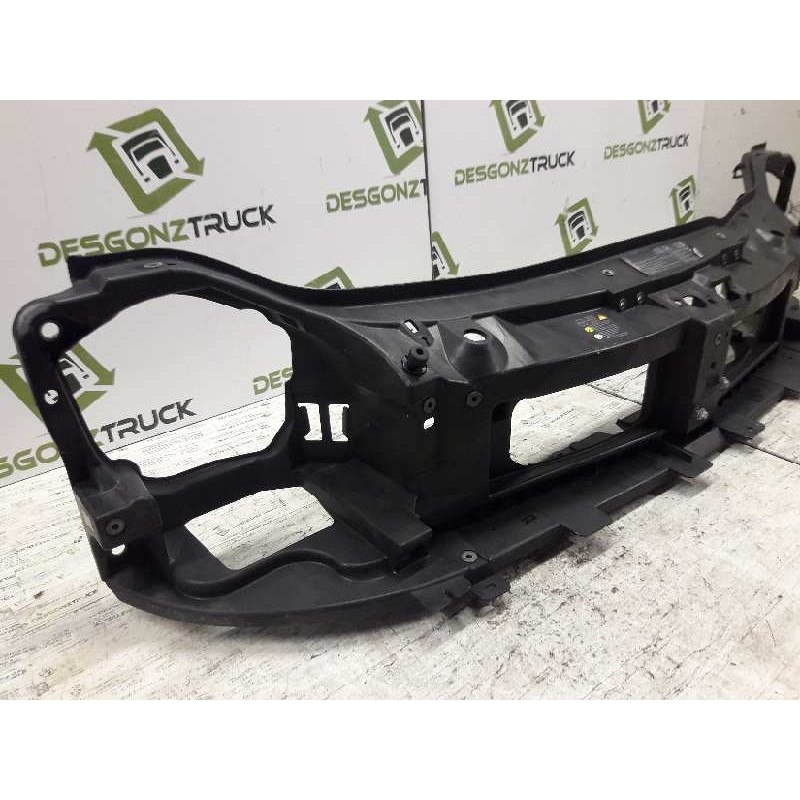 Recambio de panel frontal para renault trafic combi (ab 4.01) 6 - plazas, acristalado parcial 2,9t combi corto referencia OEM IA - Blanco 3