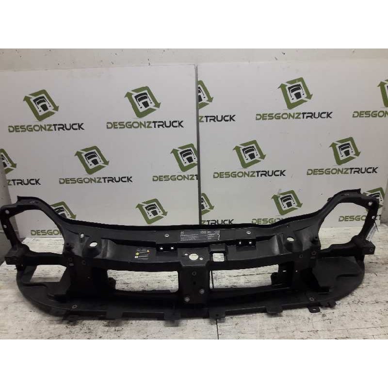 Recambio de panel frontal para renault trafic combi (ab 4.01) 6 - plazas, acristalado parcial 2,9t combi corto referencia OEM IA - Blanco 4