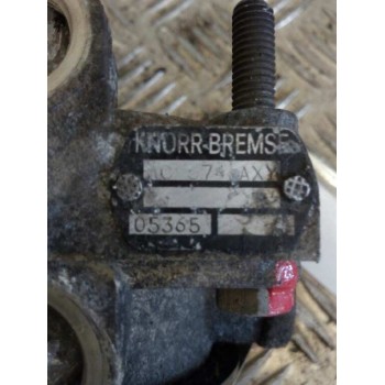 Recambio de valvula aire para iveco eurocargo tector 5.9 diesel referencia OEM IAM AC574AXY  VALVULA RELE