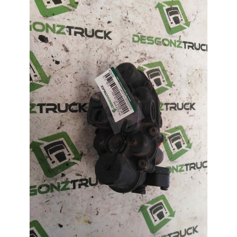 Recambio de valvula aire para daf serie xf105 referencia OEM IAM AE4528 K014682 VALVULA CUADRUPLE 3