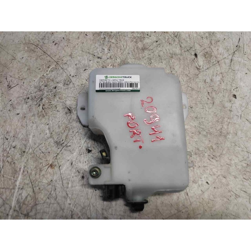 Recambio de deposito limpia tras para mitsubishi montero (v60/v70) 3.2 di-d boss (3-ptas.) referencia OEM IAM 060351507 - Gris