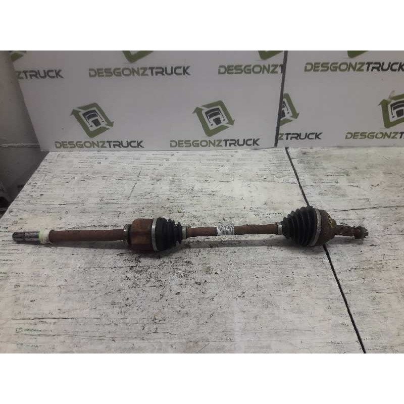 Recambio de transmision delantera derecha para renault trafic combi (ab 4.01) 6 - plazas, acristalado parcial 2,9t combi corto r - Blanco