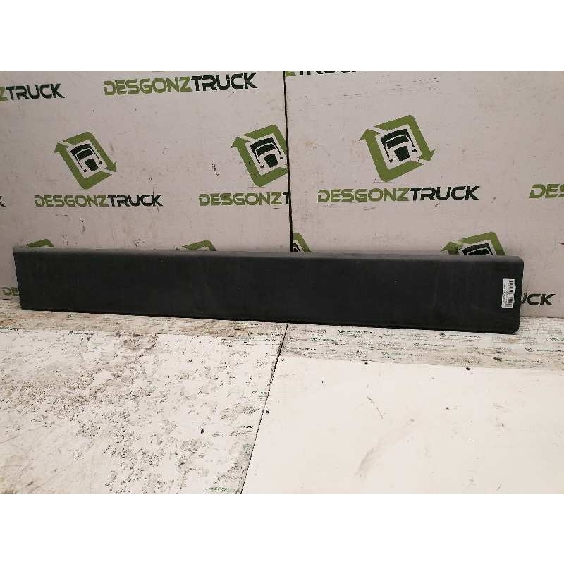 Recambio de molduras traseras para citroën jumper pritsche 2.0 blue-hdi fap cat referencia OEM IAM 1306606070 2