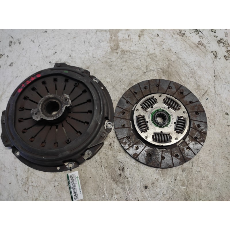 Recambio de kit embrague para iveco daily combi caja cerrada techo alto 29l... batalla 3000l referencia OEM IAM   VALEO - Rojo